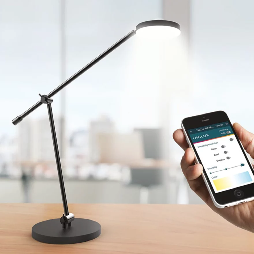 Lampe de bureau Light et application My Unilux